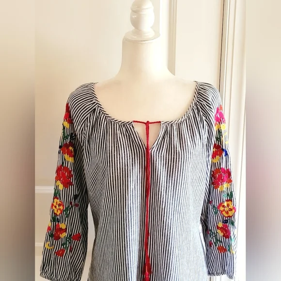 🌺Westport Navy Blue & White Striped Top - Picture 2 of 9